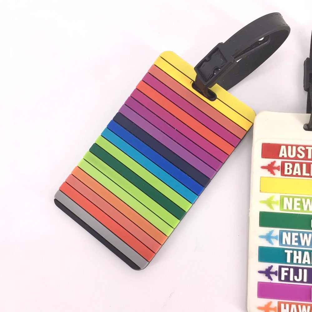 TravelOn Rainbow Color Travel Set of 2 Luggage Tags - Picture 3 of 7